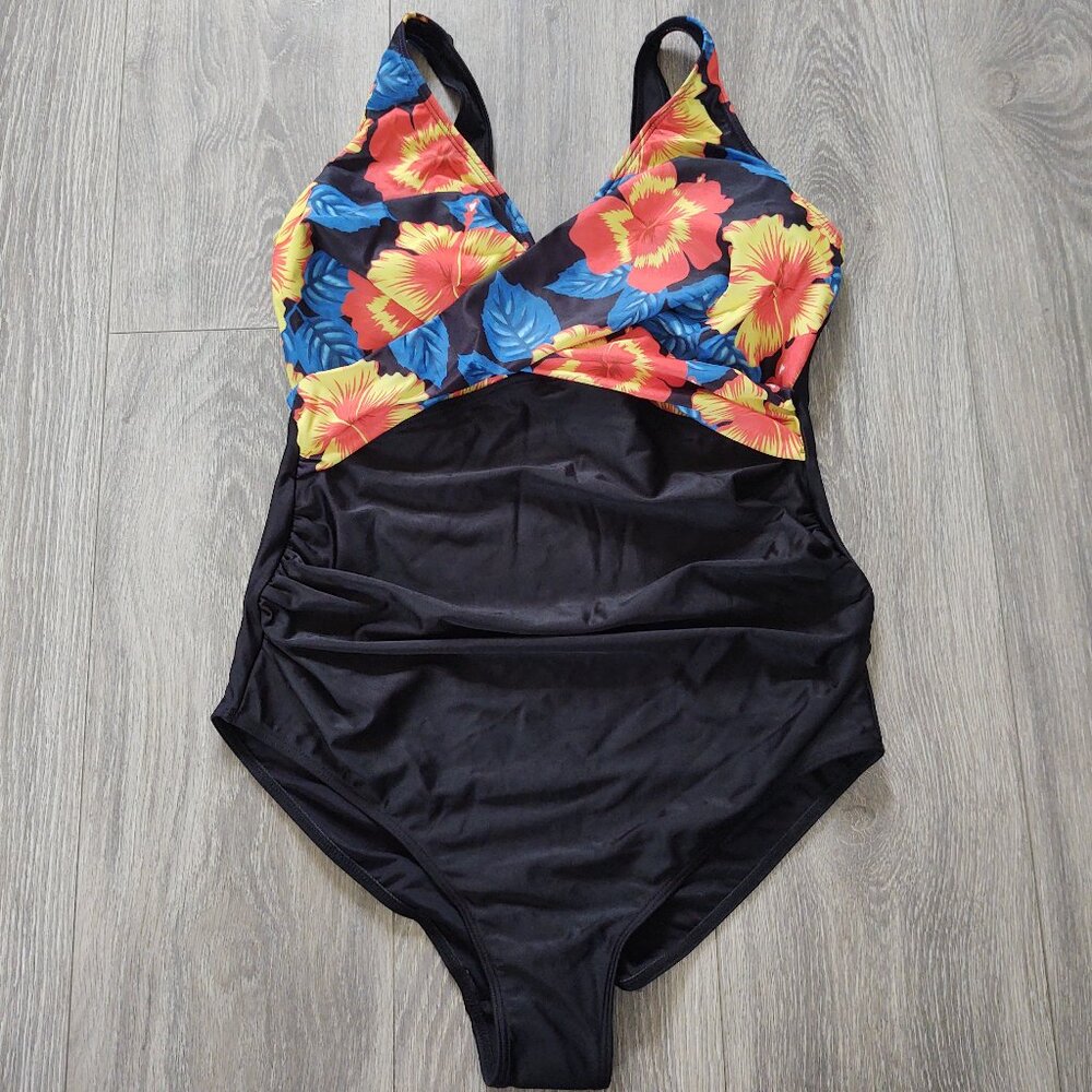 NWT Summer Sunshine Maternity One Piece Swimsuit